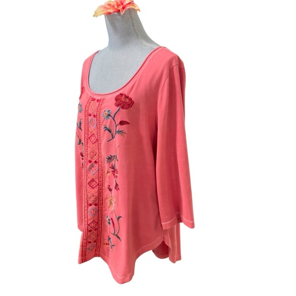 Soft Surroundings Pink Embroidered
Floral Tunic Top Size XL Made in India - Picture 2 of 9